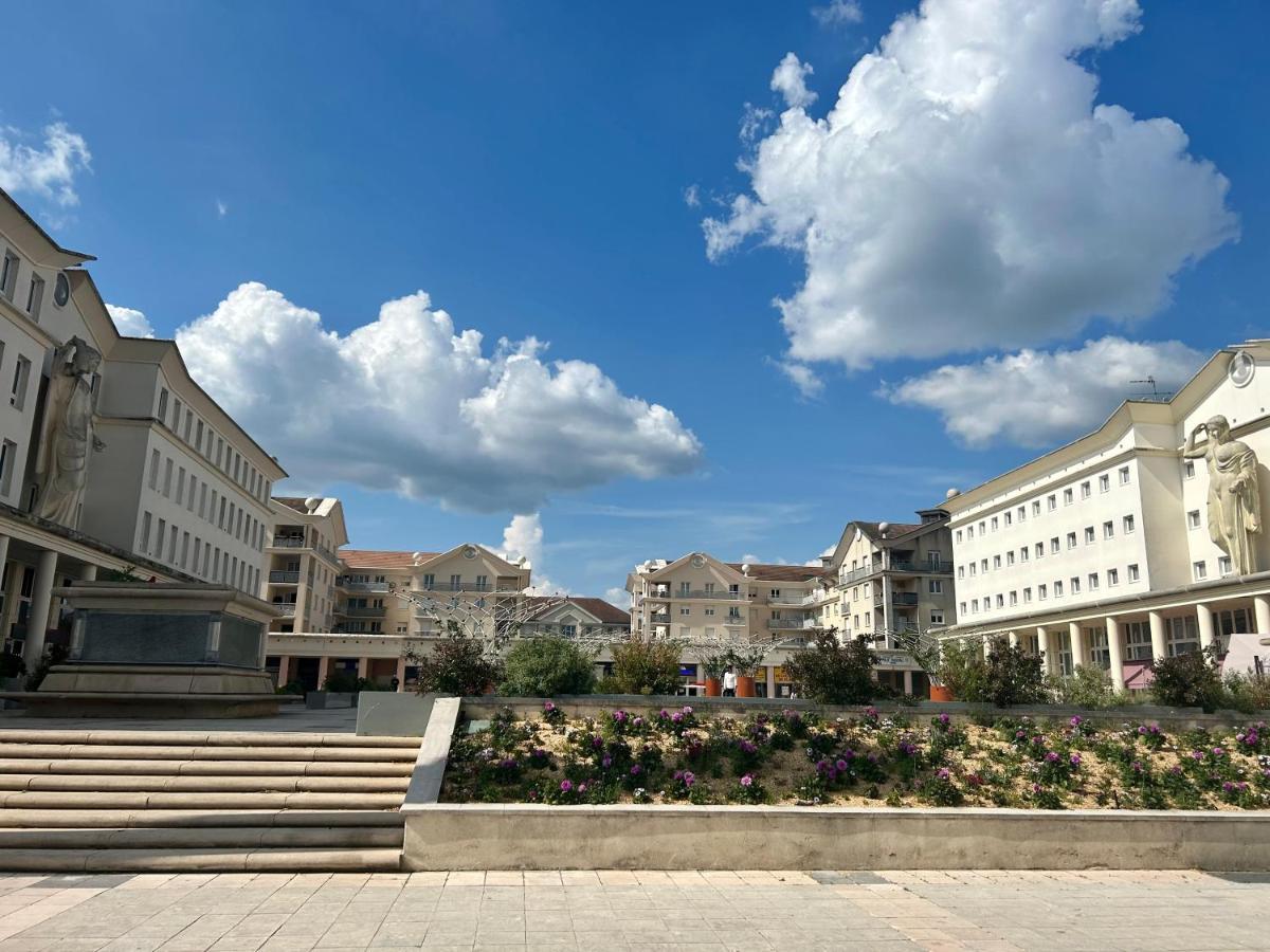Jolie Chambre 3Minutes De La Gare Rer A Bussy-Saint-Georges Dış mekan fotoğraf
